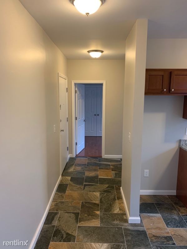 Building Photo - 1 br, 1 bath Apartment - 674 Scotland Road