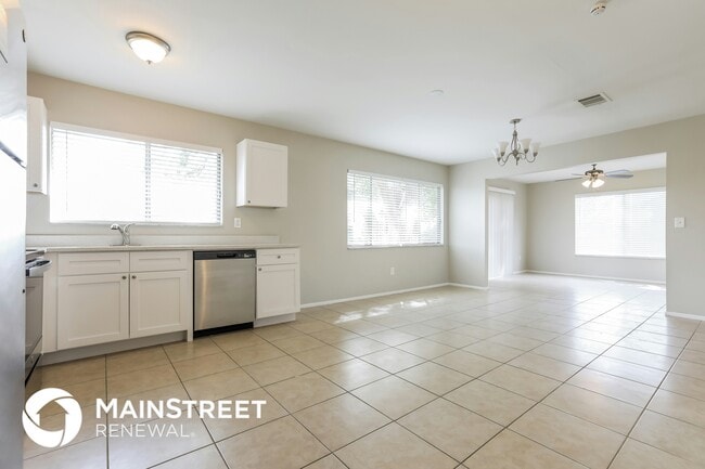 Foto del edificio - 3850 Pan American Blvd