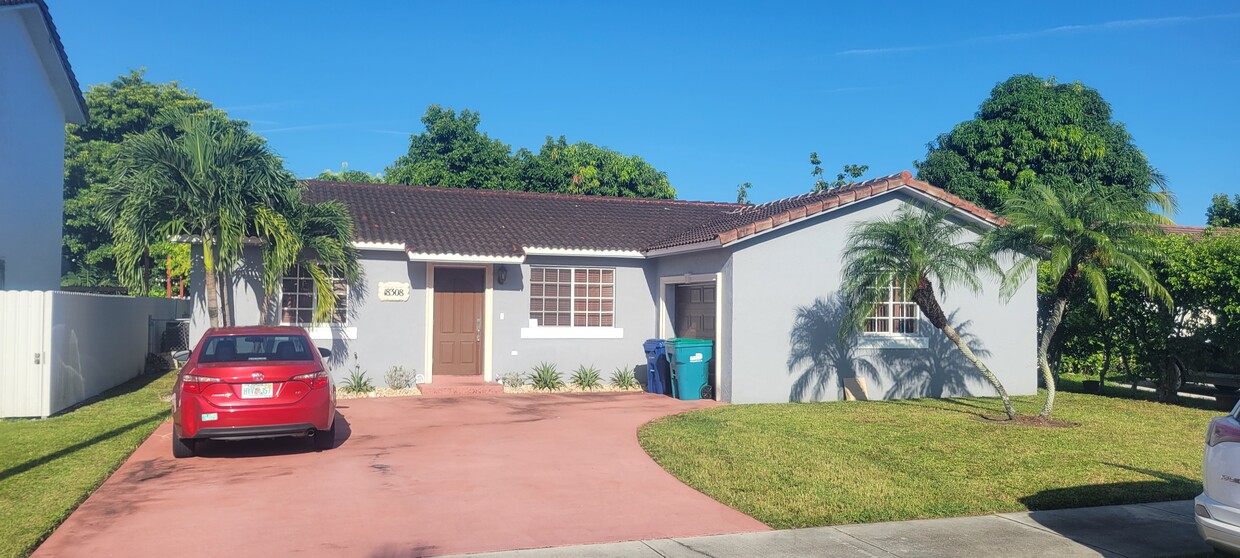 Foto principal - 18308 SW 154 Ct