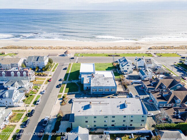 Foto del edificio - 111 5th Ave