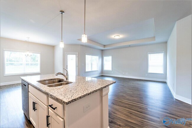 Building Photo - 133 Williams Pointe Boulevard SW