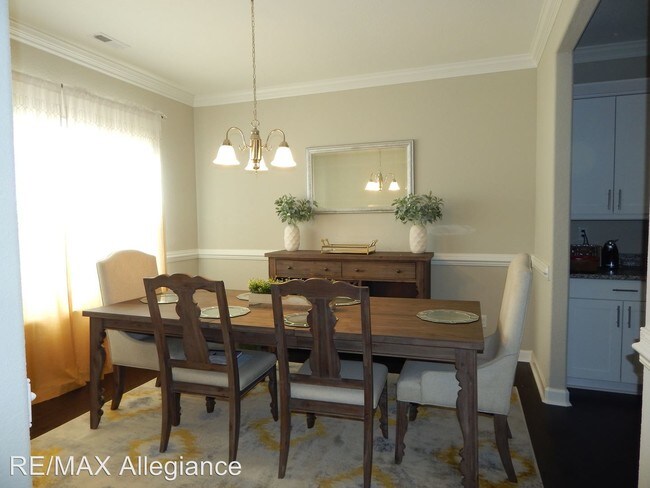 Foto del edificio - 4 br, 2.5 bath House - 4844 BEAMON ROAD