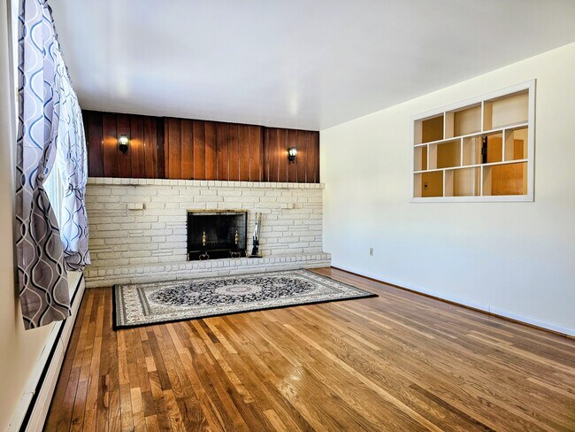 Foto del edificio - 13 Frederick Ave