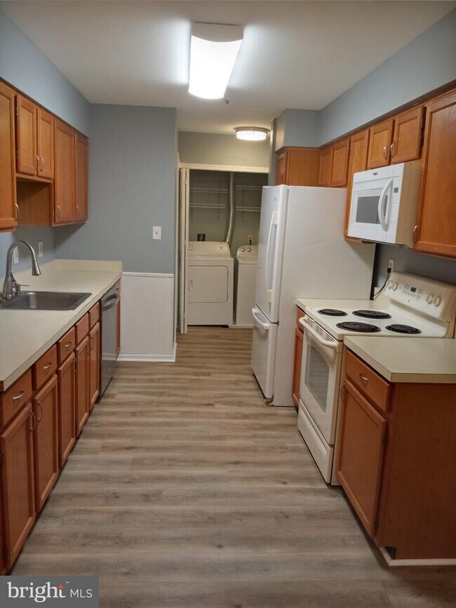 Foto del edificio - 4739 Ridgeline Terrace