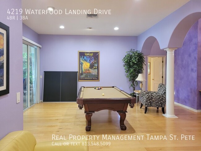 Building Photo - ***LUXURY LUTZ HOME