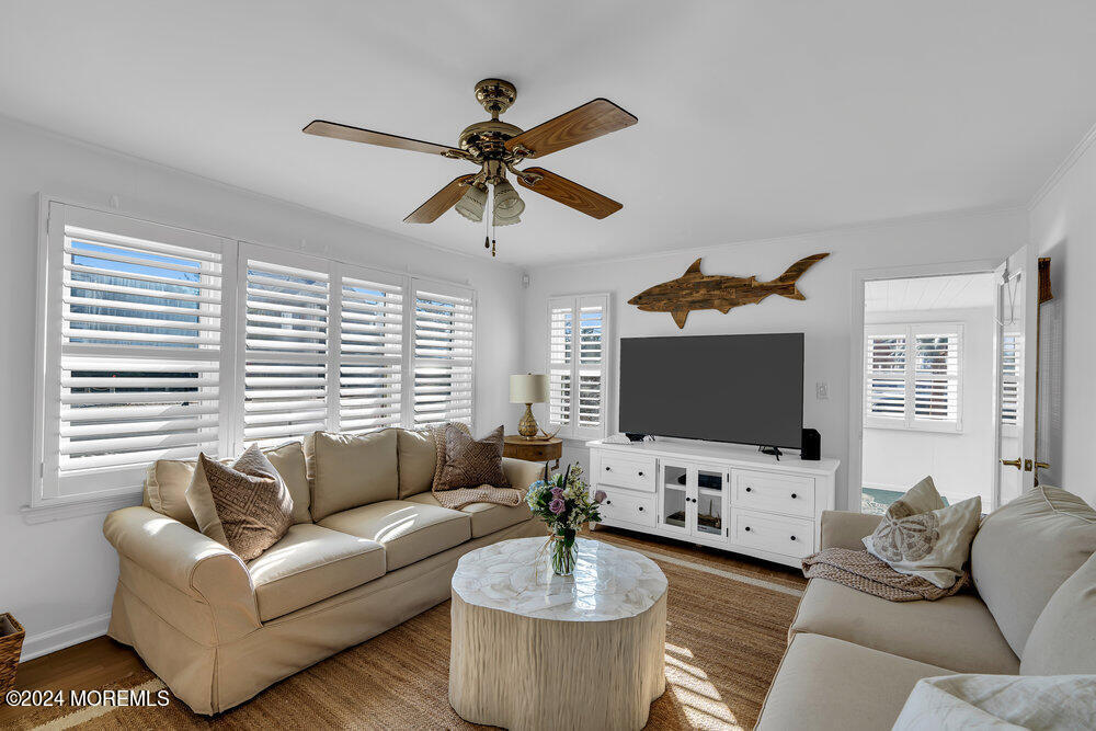 Foto principal - 1403 Ocean Ave N