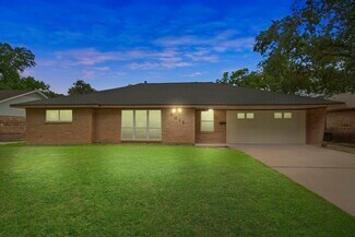 Building Photo - 5011 Redstart St