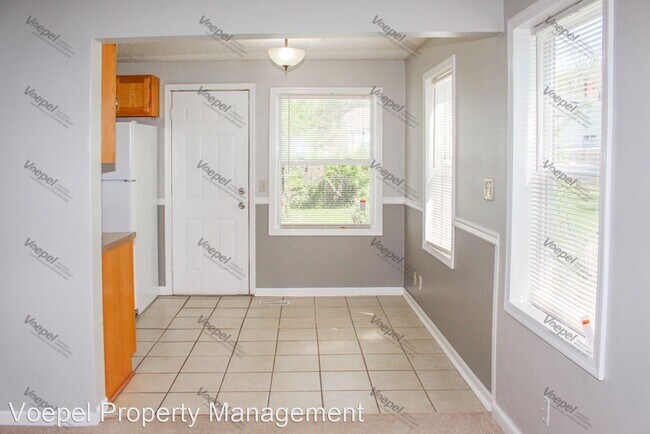 Building Photo - 3 br, 1 bath House - 532 NE 43rd Terr