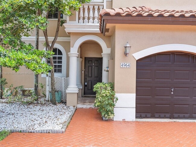 Foto del edificio - 4964 SW 128th Ave