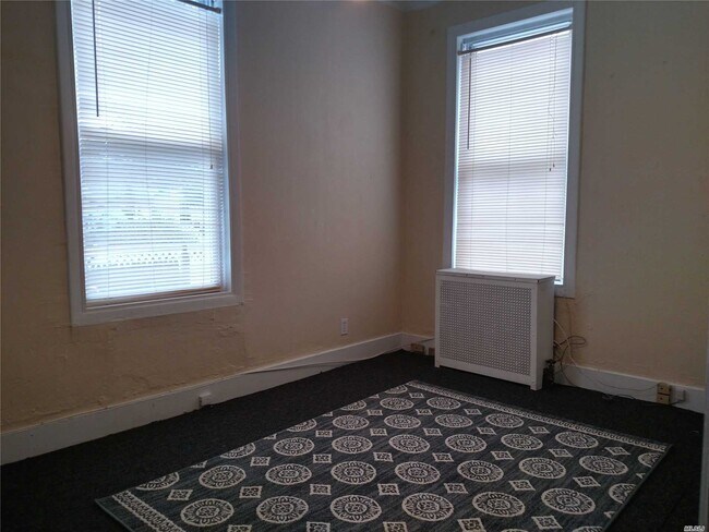 Foto del edificio - 606 W Walnut St