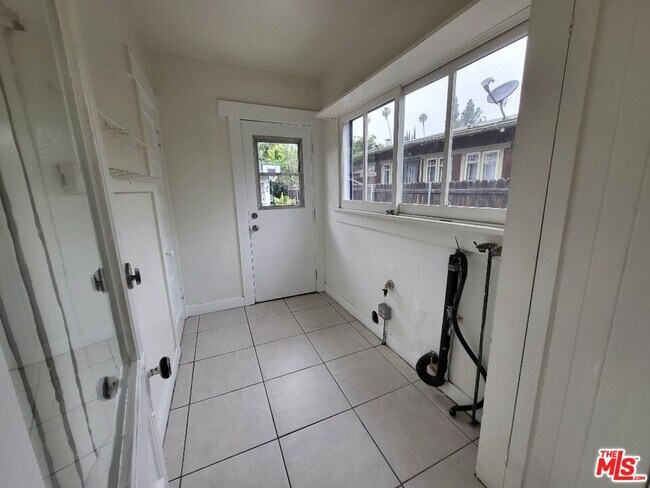 Building Photo - 45 N Meridith Ave