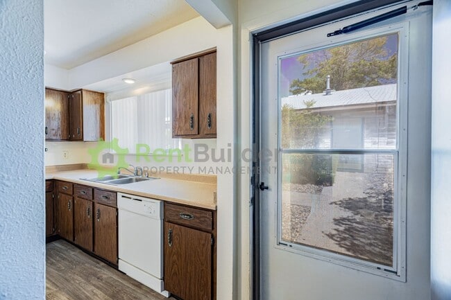 Building Photo - 9716 Comanche Rd NE