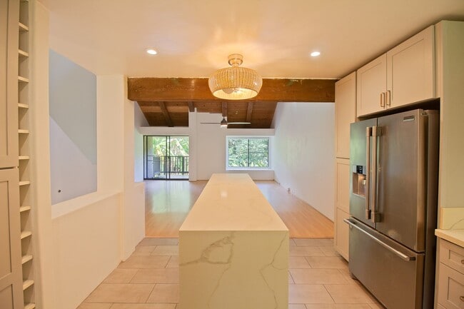 Building Photo - Eden at Haiku Woods – 3BD/2BA/2 Covered Pa...