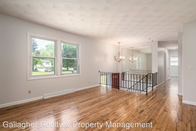 Building Photo - 4 br, 2.5 bath House - 106 Hillary Dr