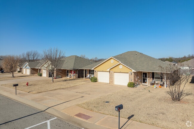Alternative Exterior - Rose Rock Cottages