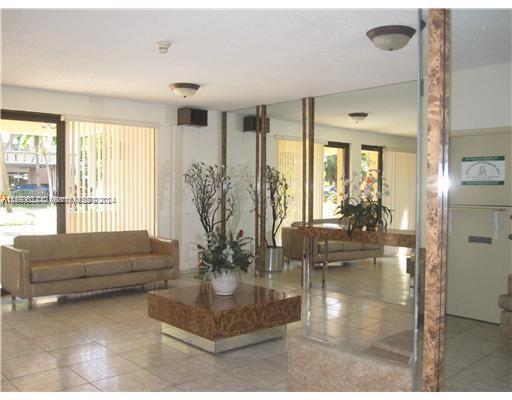 Foto del edificio - 16751 NE 9th Ave