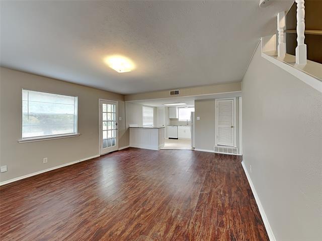 Building Photo - 329 Deer Creek Rd