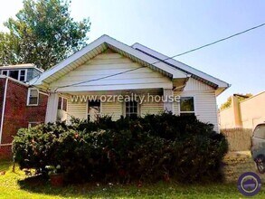 Building Photo - 3907 Lagrange St