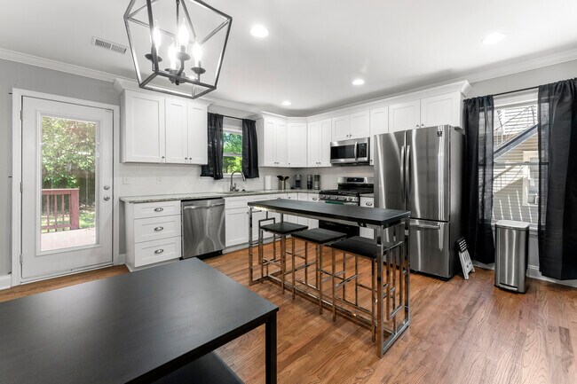 Foto del edificio - 1453 Connally Ave SW
