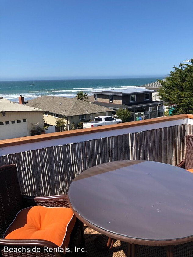 Foto principal - 3 br, 2 bath House - 3455 Studio Drive