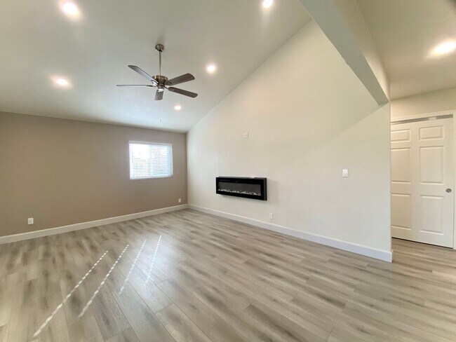 Foto del edificio - Beautifully Remodeled 3-Bedroom Home for Rent! - Northgate Neighborhood of Fremont!