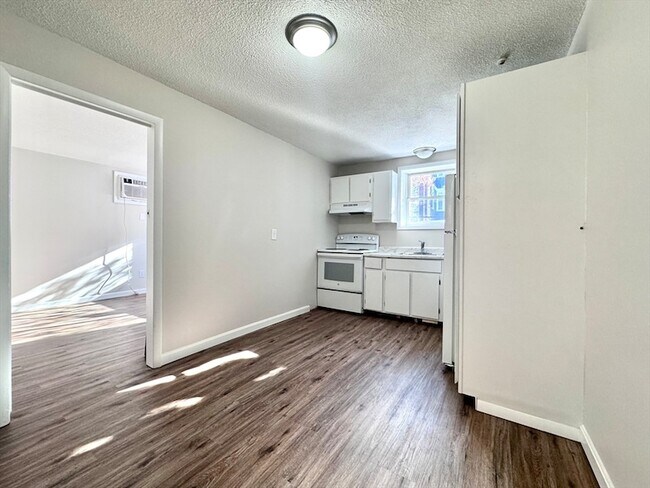 Foto del edificio - 50-58 Walnut Street Unit B2