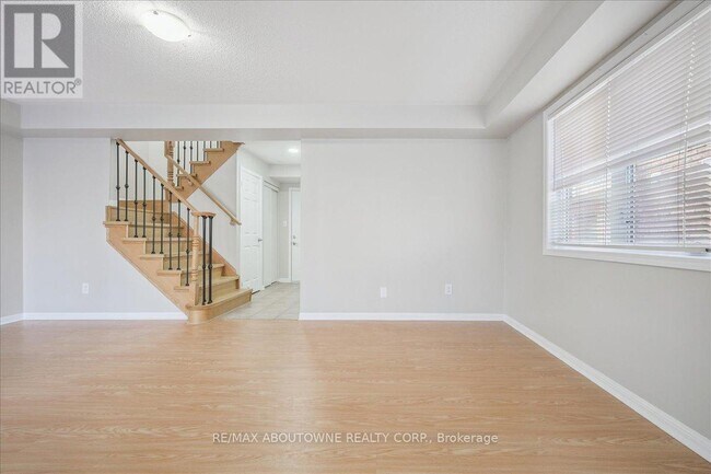 Building Photo - 884 Jempson Path