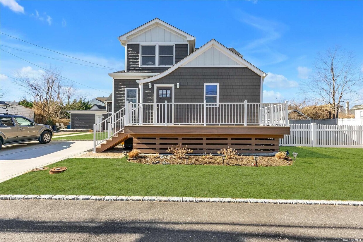 27 June Ave, Bayville, NY 11709 House Rental in Bayville, NY