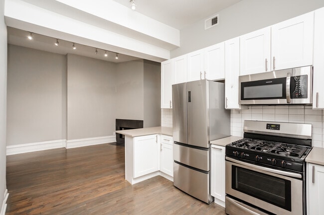 Foto del edificio - 46 E Chicago Ave