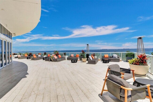 Foto del edificio - 3101 Bayshore Dr