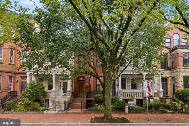 Foto del edificio - 1120 East Capitol St NE