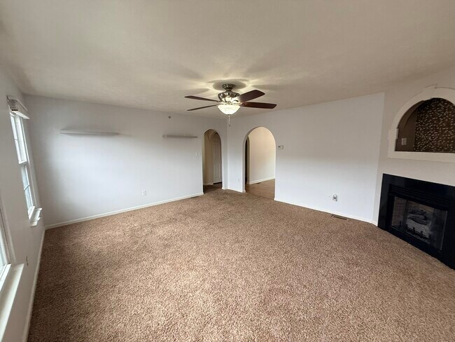 Foto del edificio - 2293 Flint Dr