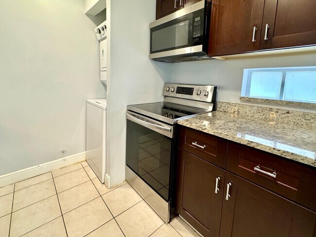 Foto del edificio - 334 SW 86th Ave