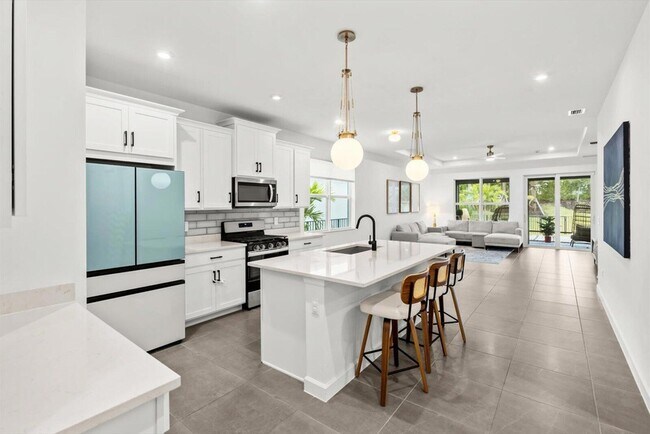 Foto del edificio - 9165 Remy Ln