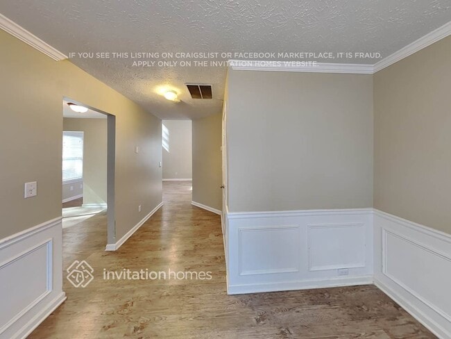 Building Photo - 1055 Crabapple Lake Cir