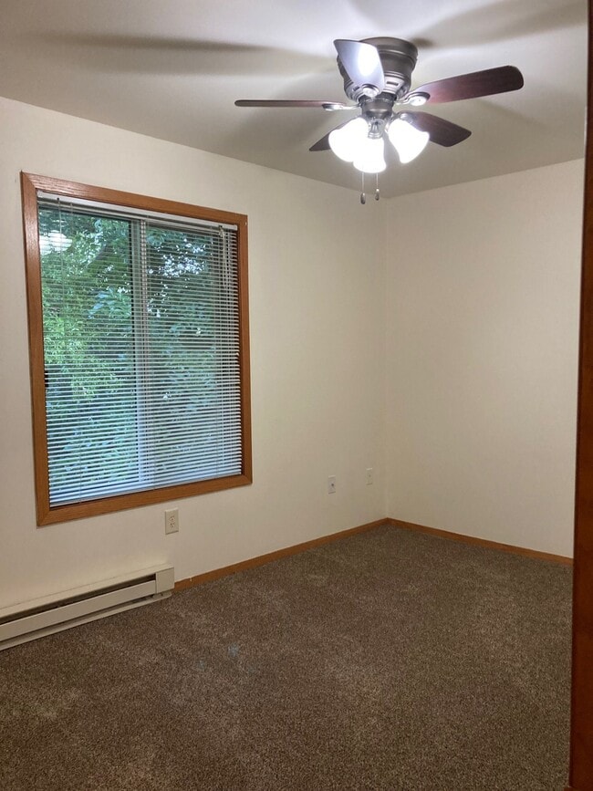 Building Photo - Alpine Haus LLC