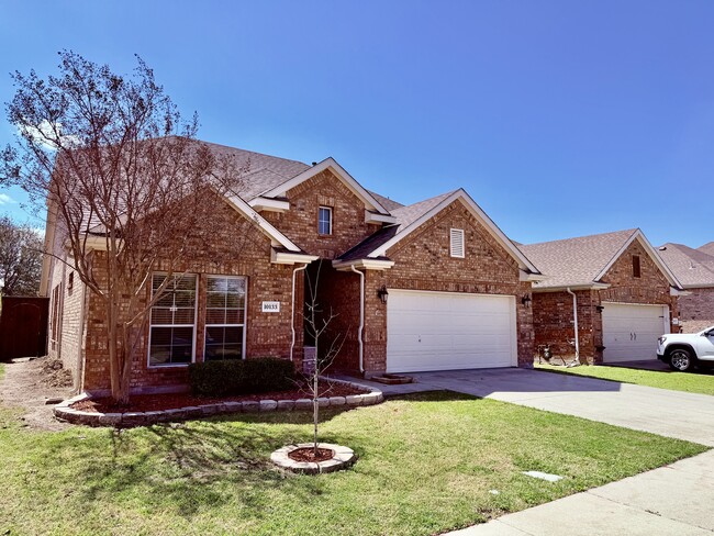 North Facing - 10133 Sanden Dr