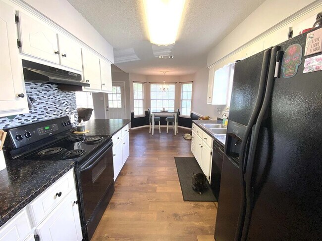 Foto del edificio - 1511 Homestead Dr W