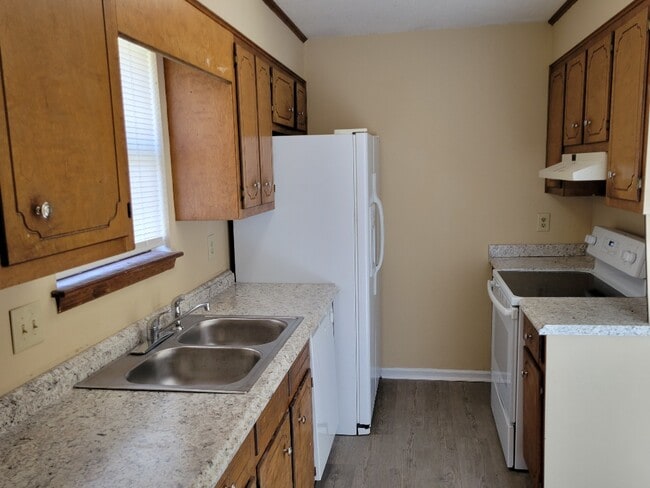 Building Photo - 3521 Spring Glen Ln