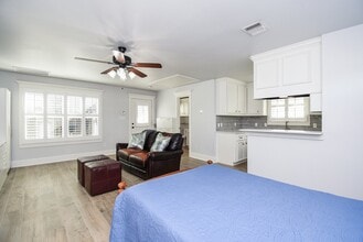 Building Photo - 1349 Heights Blvd