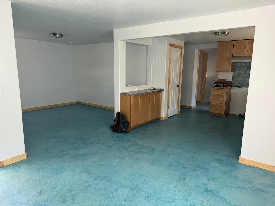 1416 Gallegos Rd SW, Albuquerque, NM 87105 House Rental in