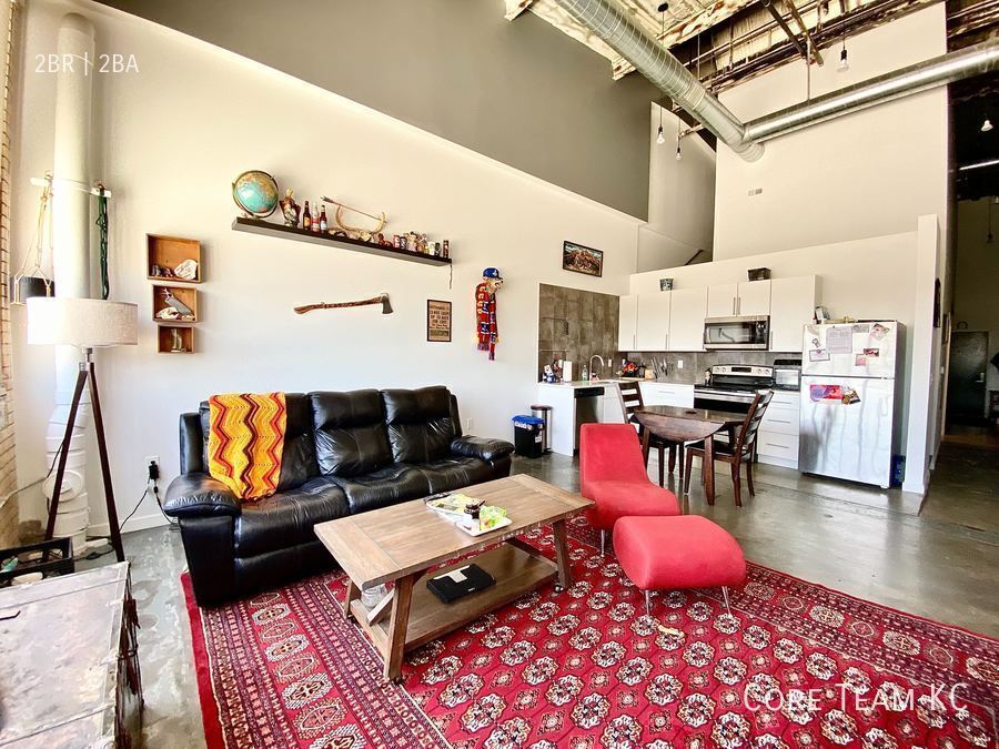 Foto principal - 1180 E 30th St