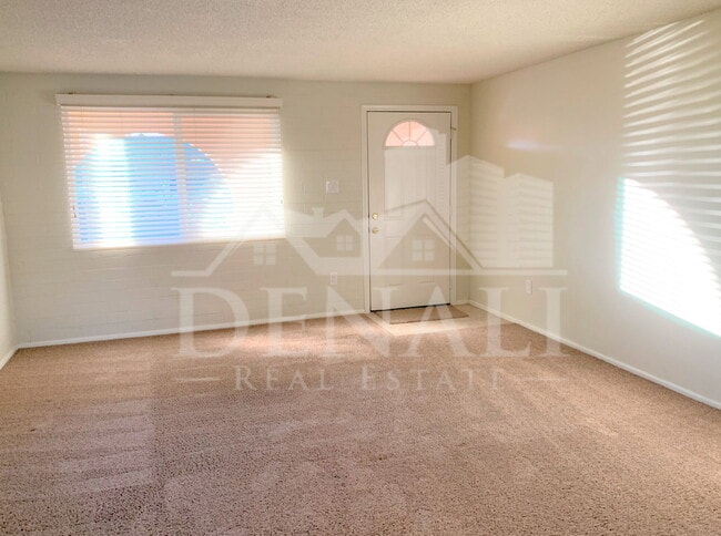 Foto del edificio - 3510 E Ludlow Dr