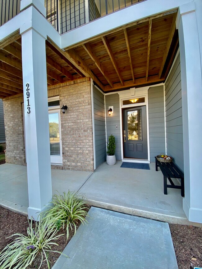 Foto del edificio - 2913 Great Lawn Rd