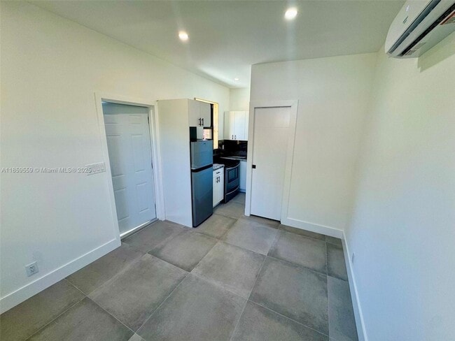 Photo - 3 NE 70th St Apartment