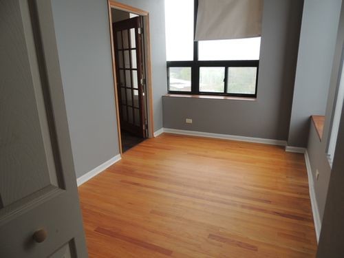 Foto del edificio - 2451 W Howard St