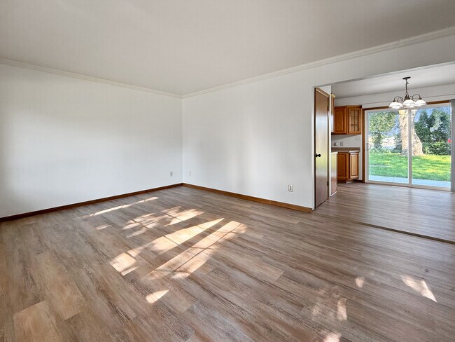 Foto del edificio - 3920 Knoll Ridge Dr