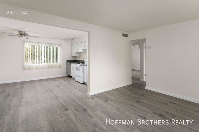 Foto del edificio - 4235 Columbus St