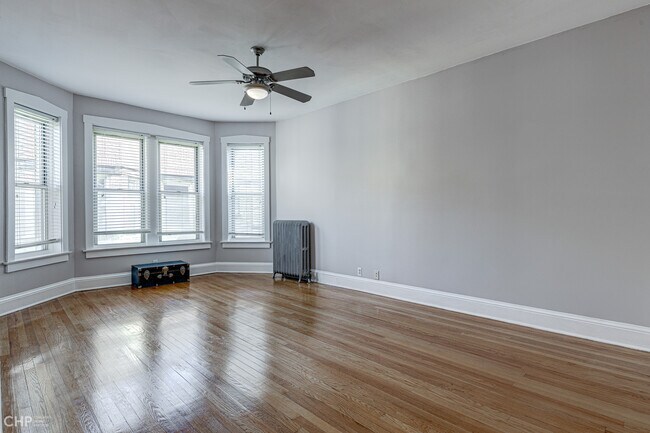 Building Photo - 5458 S Cornell Ave