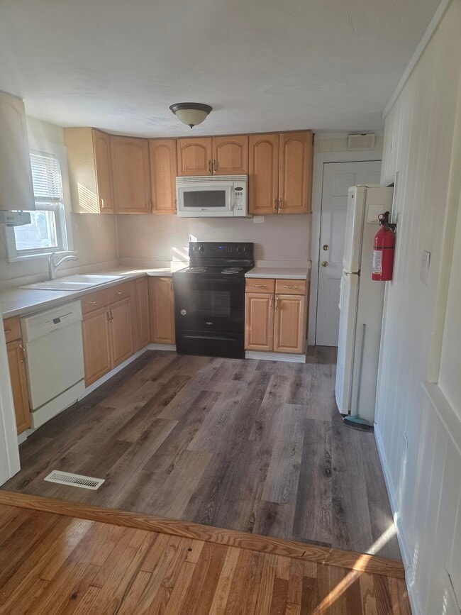 Foto del edificio - 470 Connecticut Ave